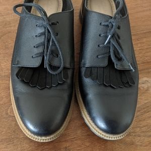 Clarks lace-up black leather oxfords